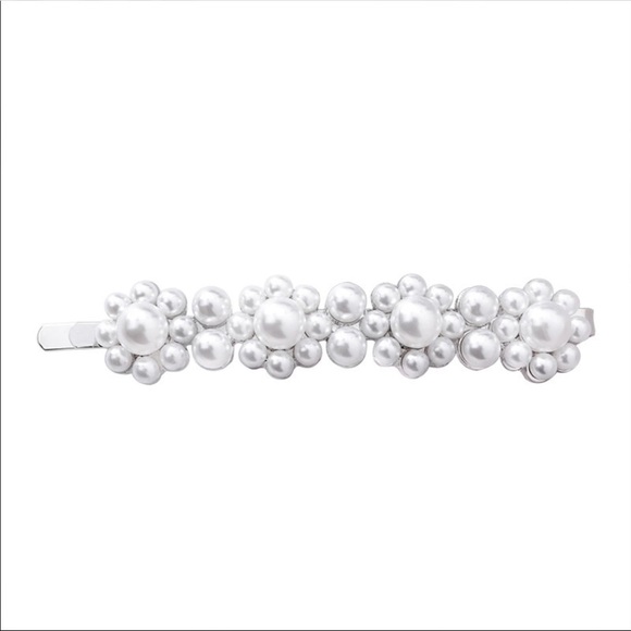 Set 2/hair clips, same style faux pearls - Picture 7 of 7